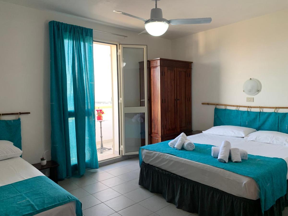 Hotel La Bussola à Porto Palo Extérieur photo