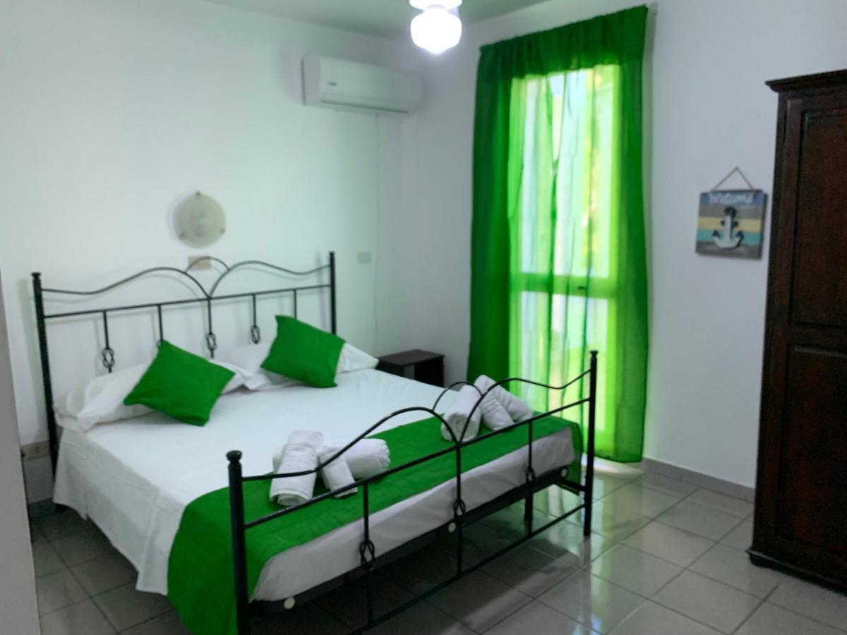 Hotel La Bussola à Porto Palo Extérieur photo