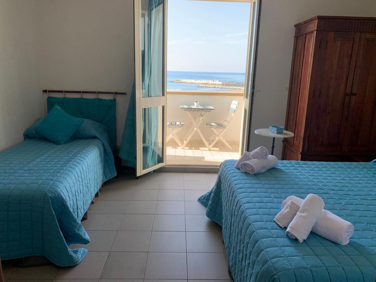 Hotel La Bussola à Porto Palo Extérieur photo