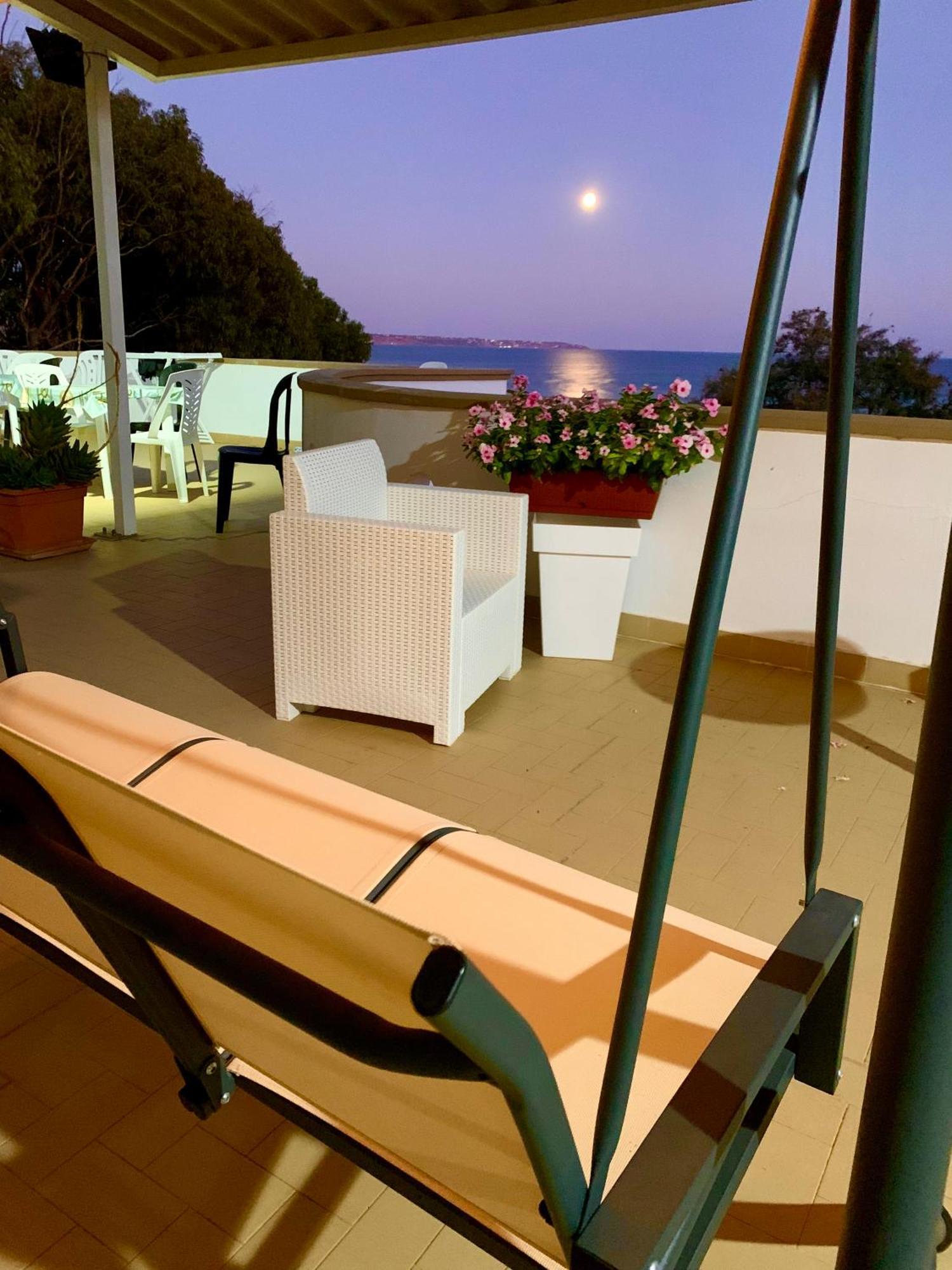 Hotel La Bussola à Porto Palo Extérieur photo